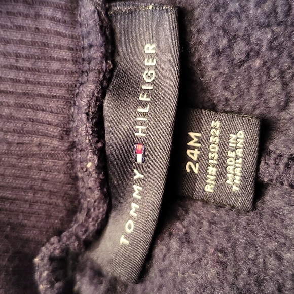 Tommy Hilfiger girls navy sweatpants/joggers with heart detail - Picture 2 of 3